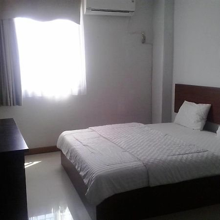 Zameena Guest House Cimahi Экстерьер фото