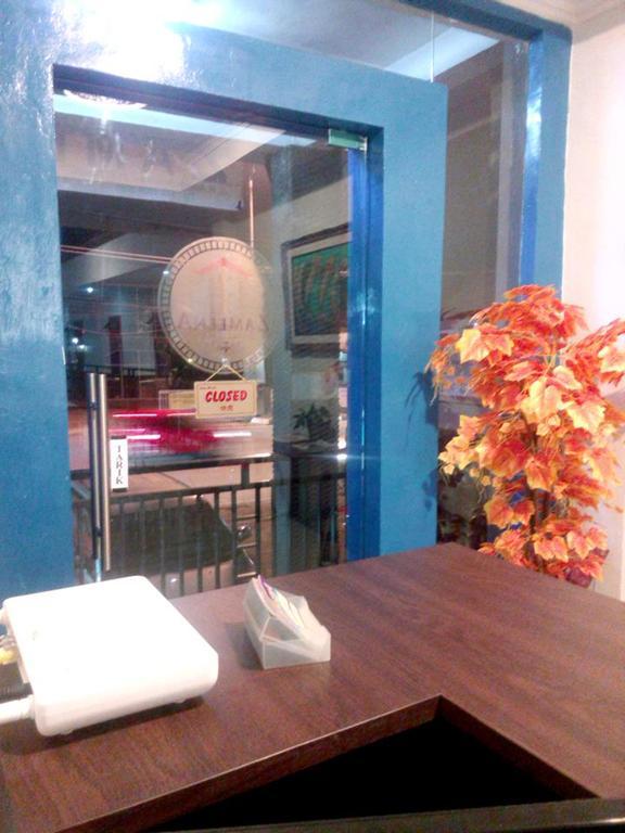 Zameena Guest House Cimahi Экстерьер фото