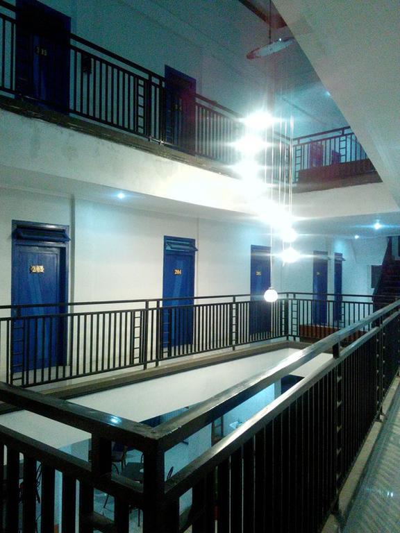 Zameena Guest House Cimahi Экстерьер фото