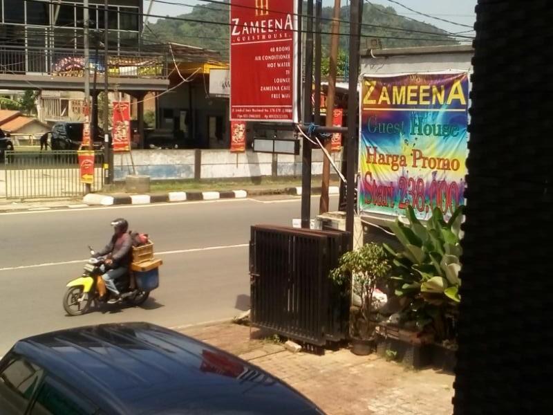 Zameena Guest House Cimahi Экстерьер фото