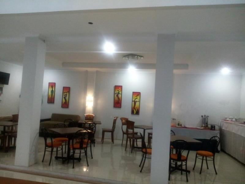 Zameena Guest House Cimahi Экстерьер фото